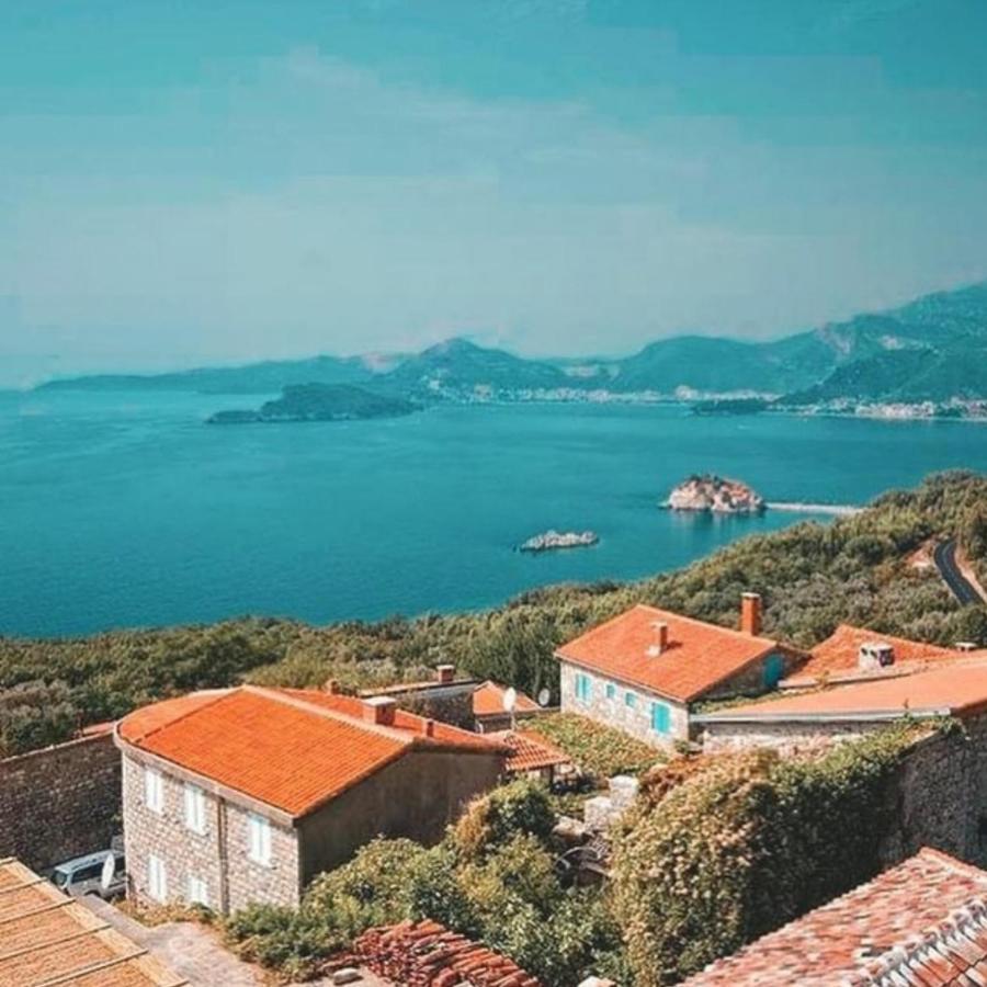 Apartments Dragisic Sveti Stefan Eksteriør billede