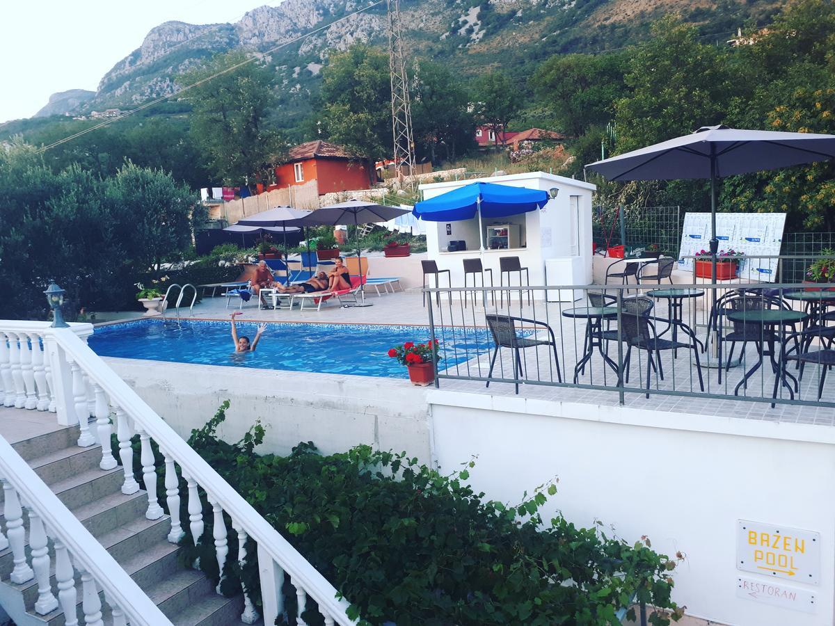 Apartments Dragisic Sveti Stefan Eksteriør billede