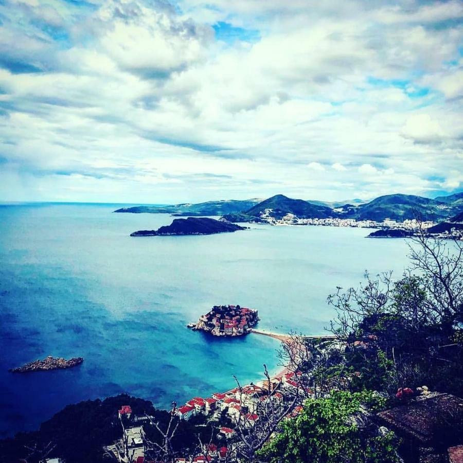 Apartments Dragisic Sveti Stefan Eksteriør billede